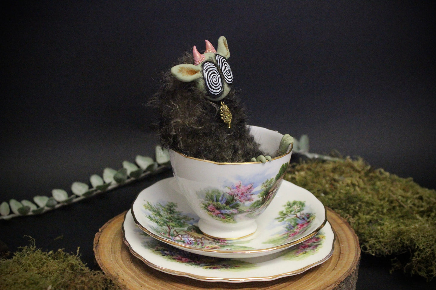 Oakley the Teacup Critter