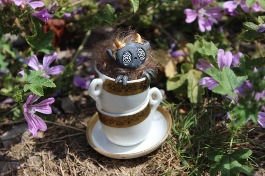 Amos the Teacup Critter