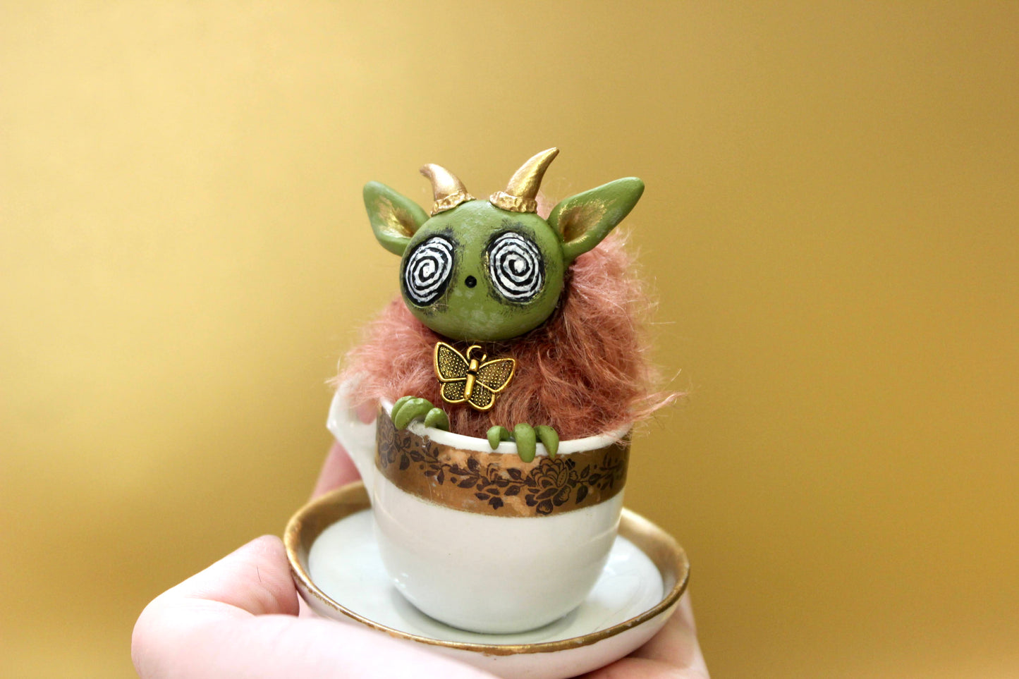 Minnie the Teacup Critter