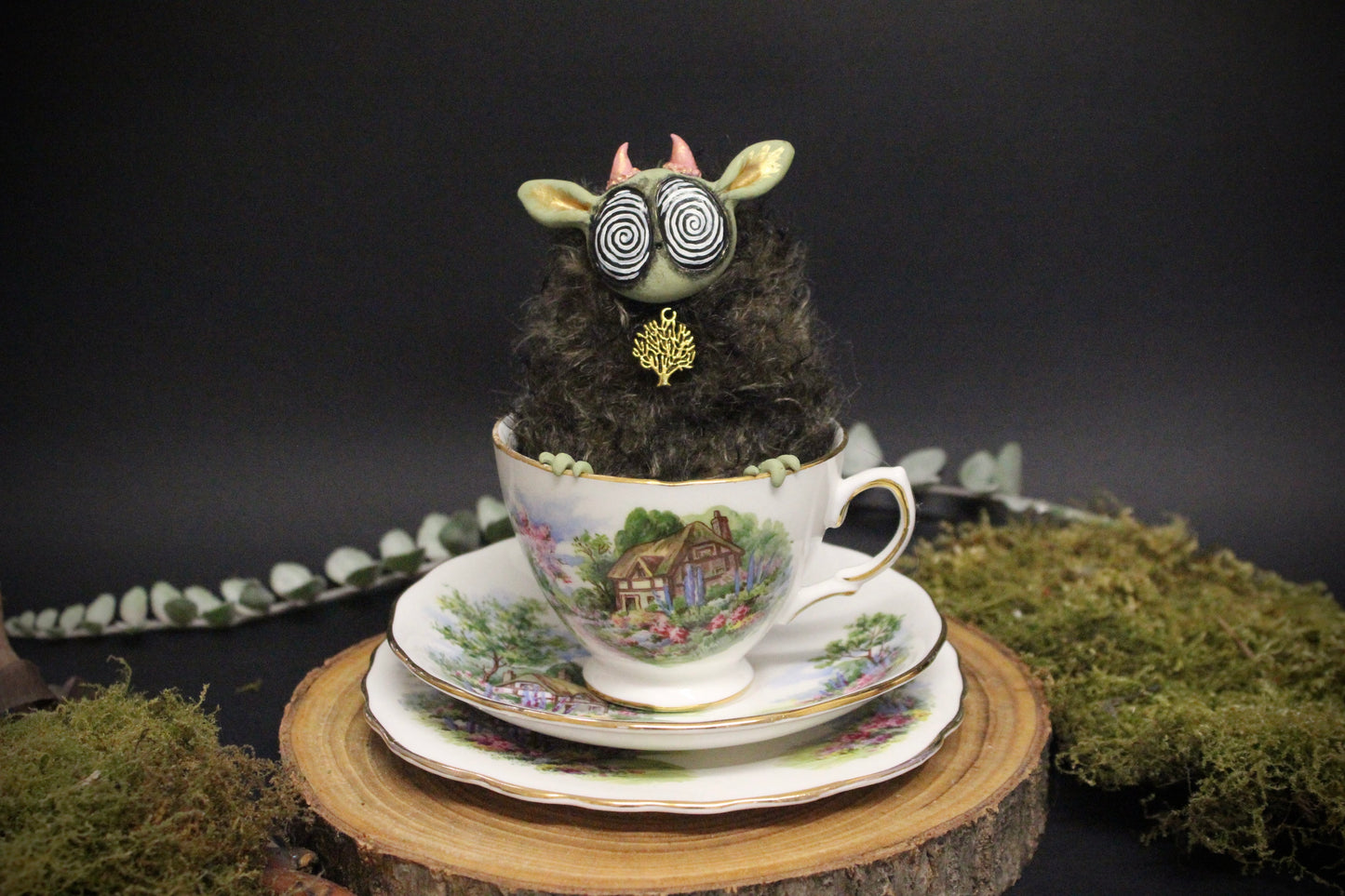 Oakley the Teacup Critter