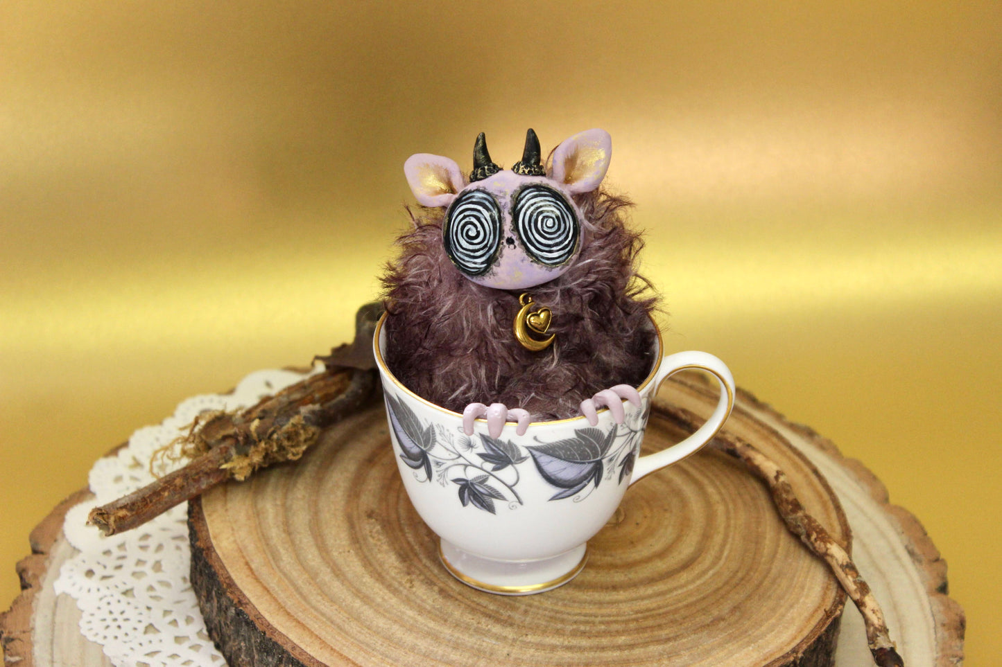 Cosmos the Teacup Critter