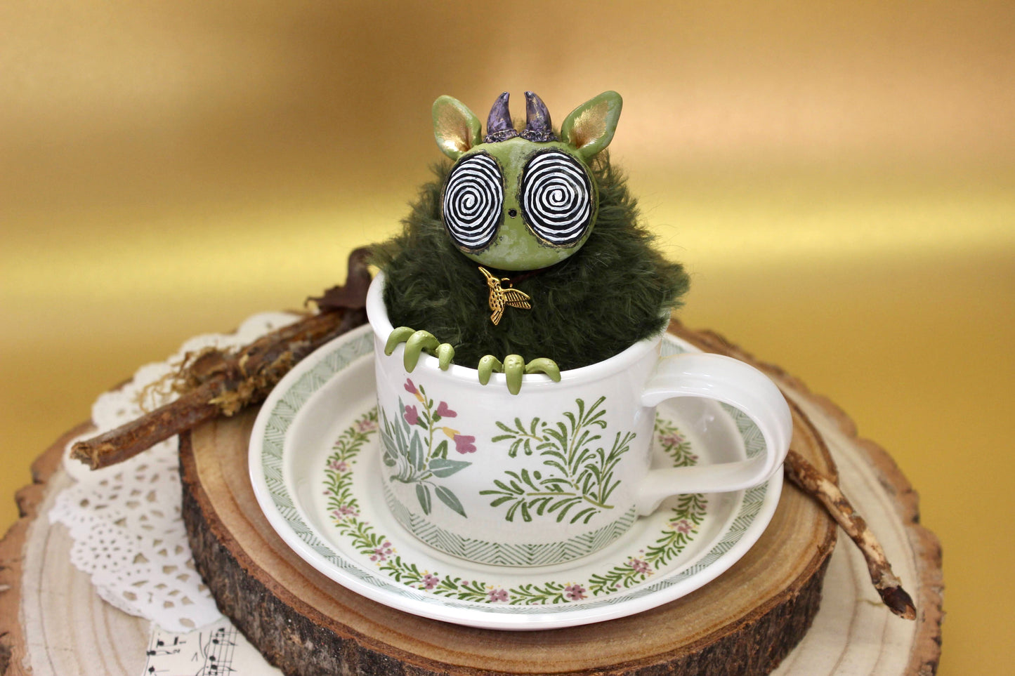 Birdie the Teacup Critter