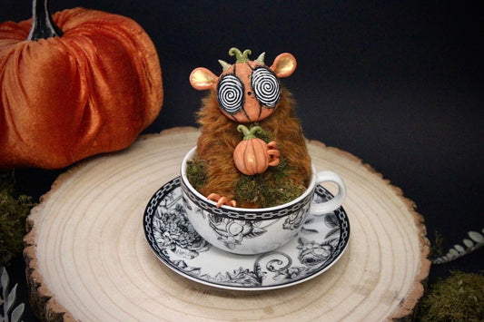 Pumpkin Pie The Teacup Critter