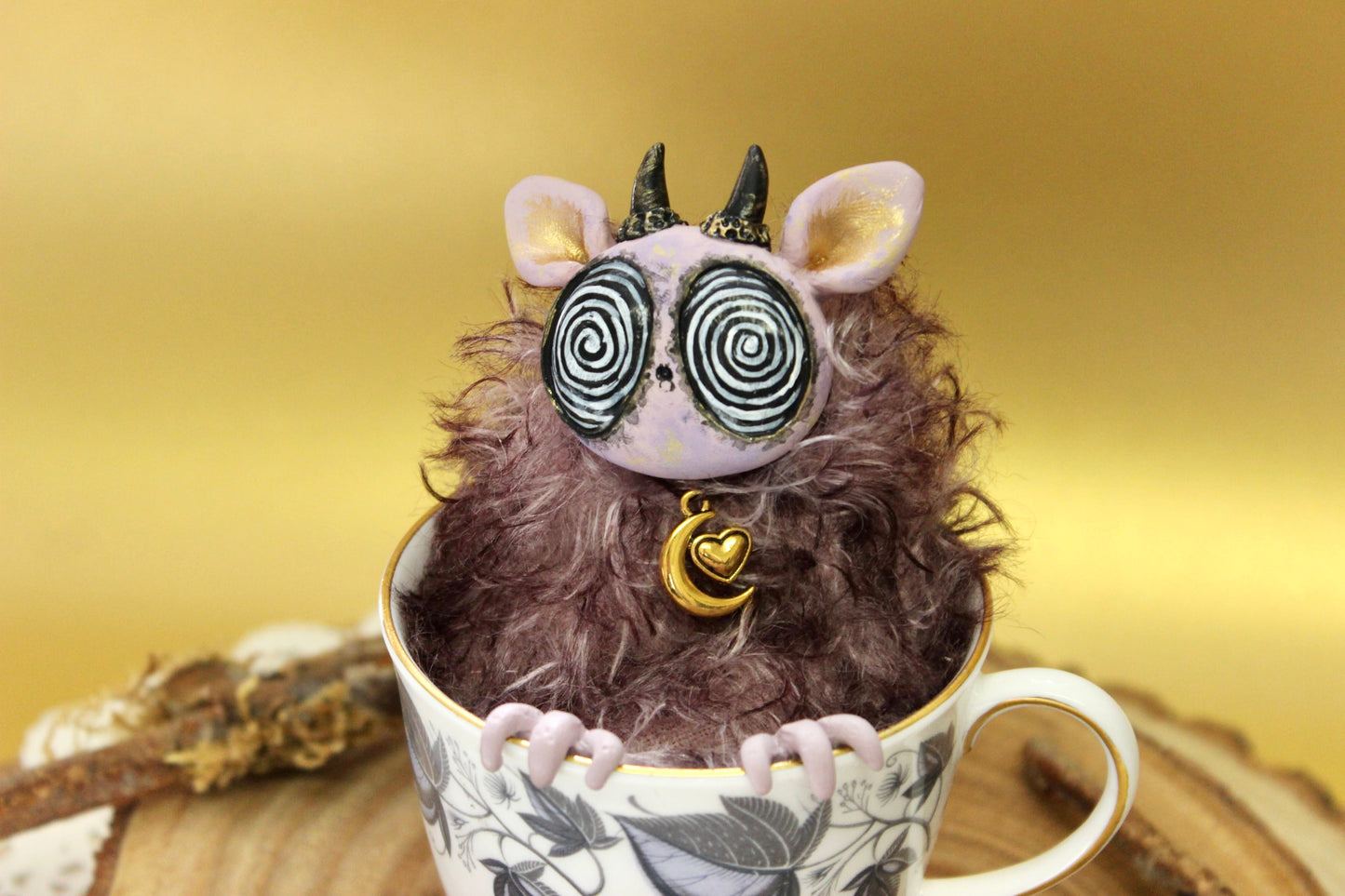 Cosmos the Teacup Critter