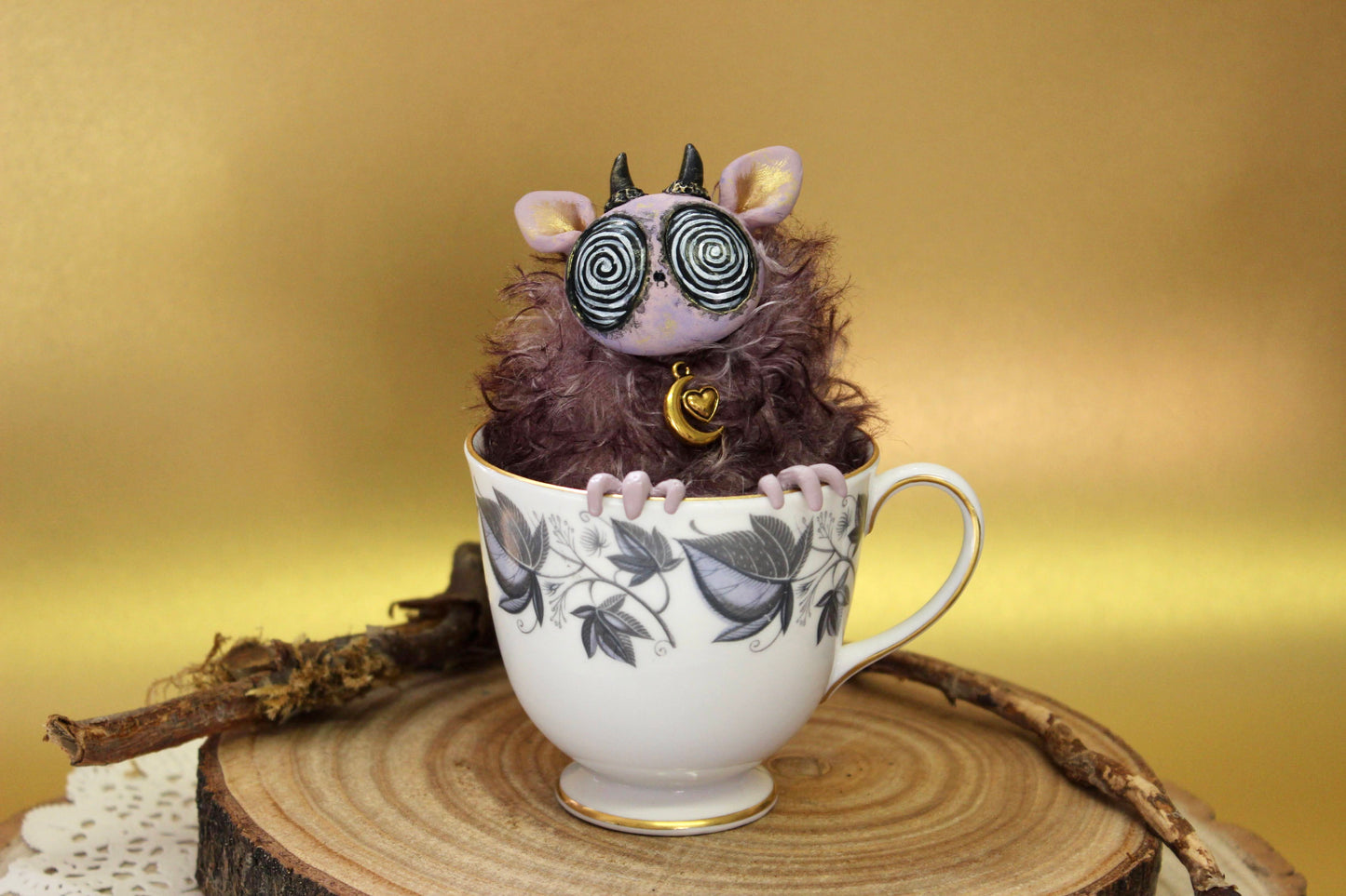Cosmos the Teacup Critter