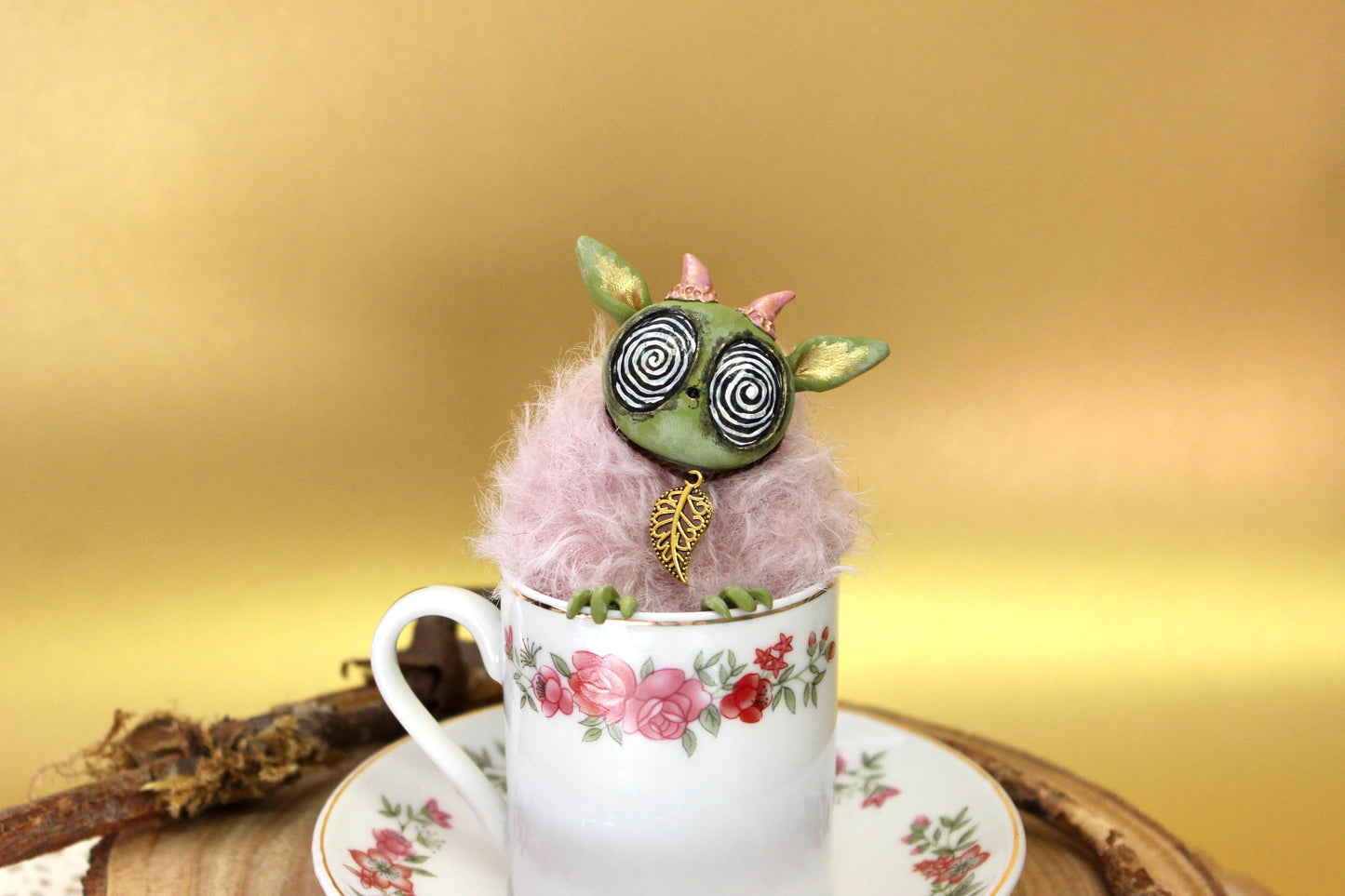 Audrey the Teacup Critter